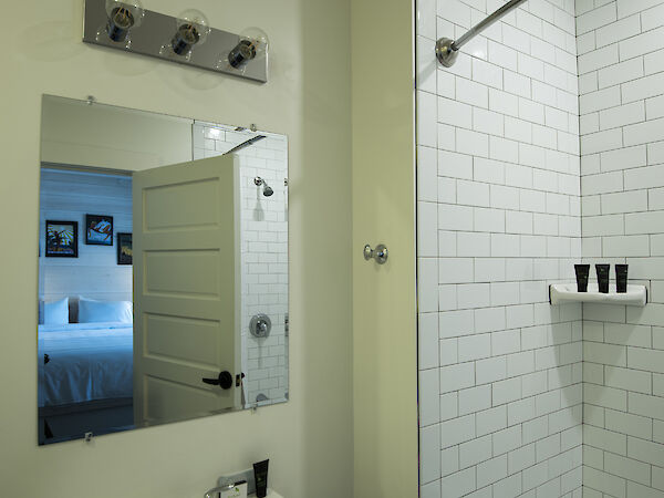 Modern bathroom